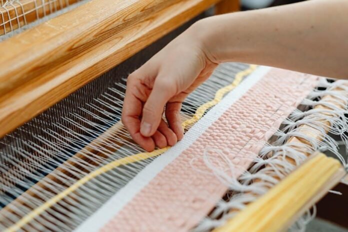 Thread Types 101: Cotton, Silk, and Metallic Explained